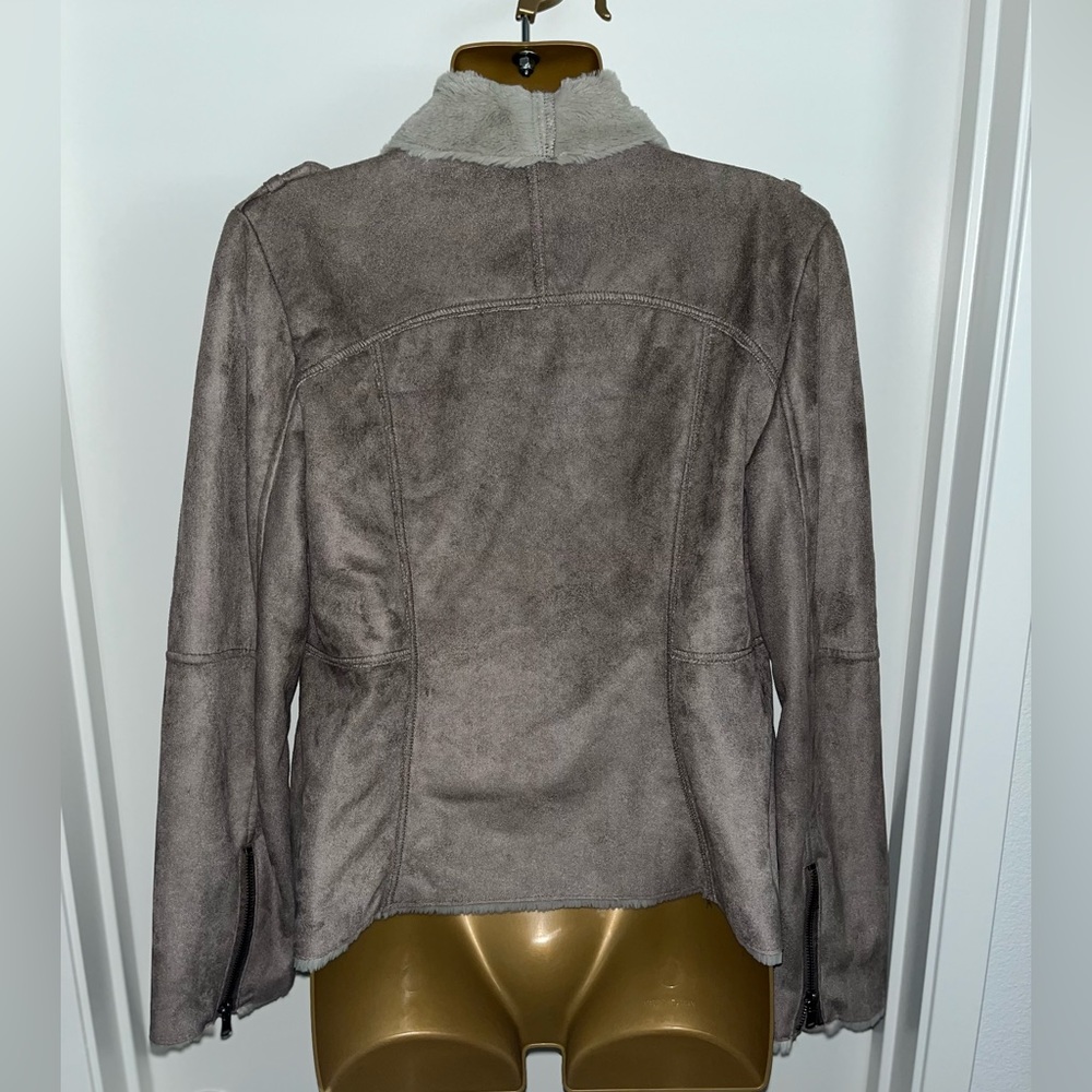 Lovestitch Jacket - Picture 3 of 7